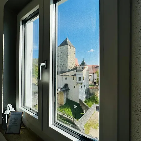Burg & Tal Panorama Apartment *